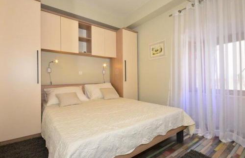 Holiday Home Belmondo- Three Bedroom Home with Terrace and Private Pool A6 - Photo 27