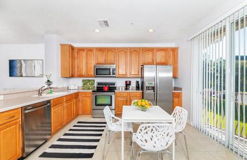 Updated Vista Cay Townhome, 10 min from Universal - Foto 12