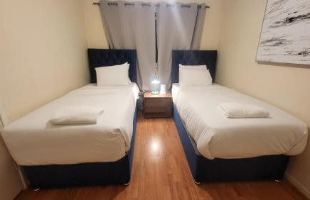 Garland Lovely House with Garden, Watford - Foto 6