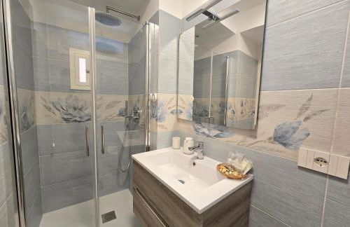 Grazy Home - Bright new Apt with Terrace and Jacuzzi - Foto 41