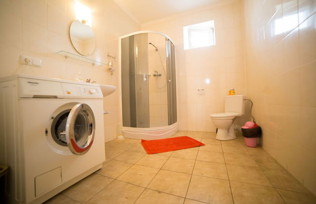 Best One Room Apartments - Photo 13