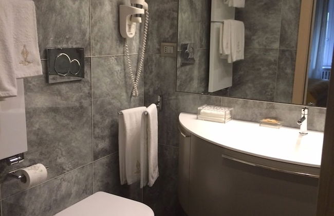 Augustana House - Photo 42