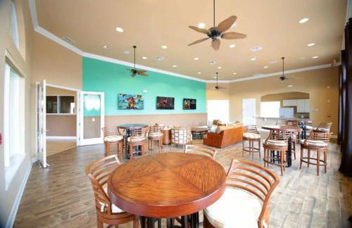 Four Bedroom w/ Screened Pool Close to Disney 4572 - Foto 68