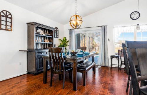 South Facing Private Pool with Lake View & Spa - Quiet Vacation Area - Family Friendly - Foto 27