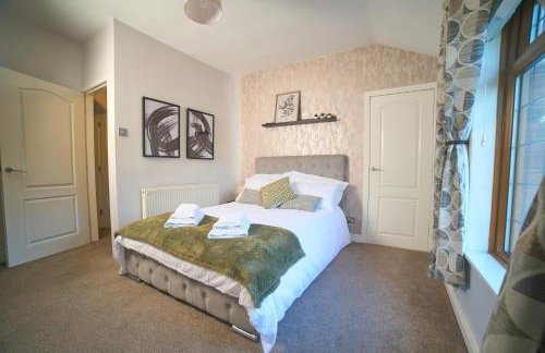 Modern Cosy 2-Bed Terrace with Private Garden - Foto 26