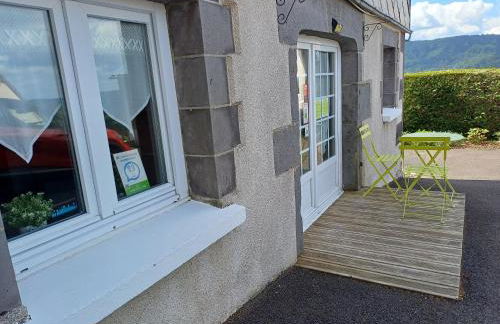 2 hébergements différents 1 gîte avec deux chambres et 1 chambre d'hôtes avec salon privé - Foto 22