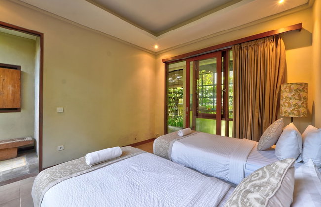 Rumah Taman - Foto 3