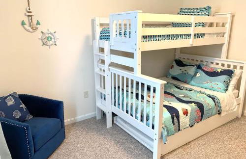 Beach perfect getaway 2 bedroom apartment - Foto 4