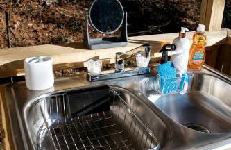 Heated North Carolina Glamping Rental Surrounded by Pisgah National Forest - Foto 11