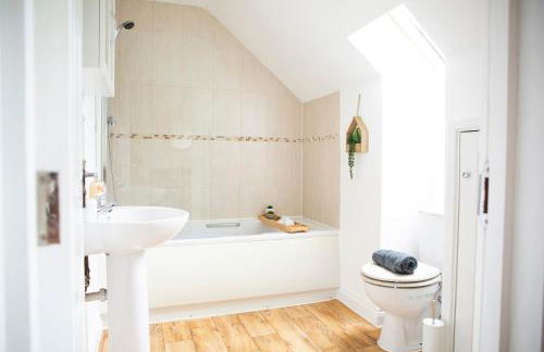 Cosy Cottage in the Cotswolds - Photo 4