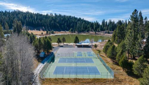 Strawberry Townhouse Walk to Leland Snowplay! - Foto 2