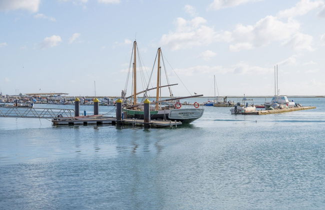 Charming Townhouse With Aircon Only 500m From the Marina and the Typical Market - Foto 10