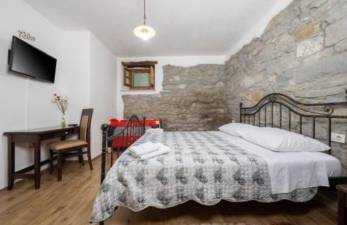 Villa Denis Village in Central Istria for 28 people pet friendly complex of 4 stone houses - Photo 54