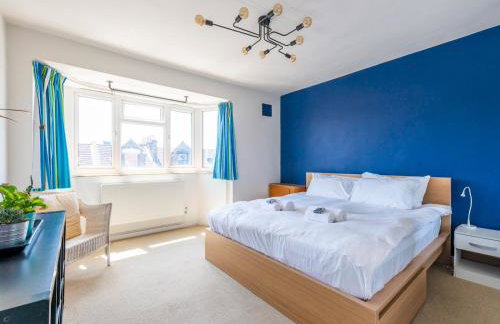 Cozy 4-Bed with Garden in Trendy Stoke Newington - Pass the Keys - Foto 6