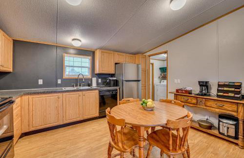 Boat, Fish, Hike and Explore Cozy Home in Bronston - Foto 2