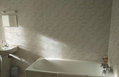 Small, discreet and bright townhouse - Foto 3