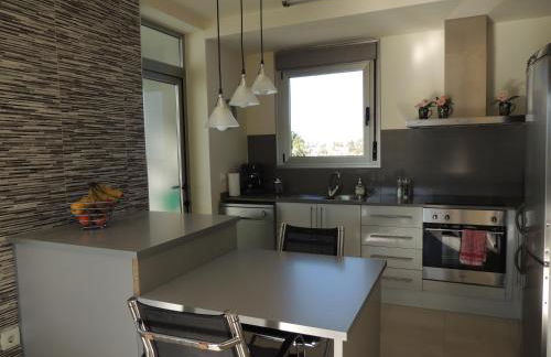 Frente a playa de arena - Foto 11