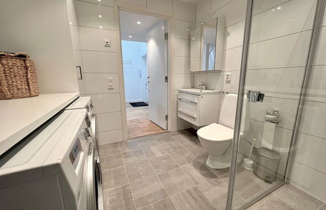 Elegant Apartment in the Heart of the City - Photo 6