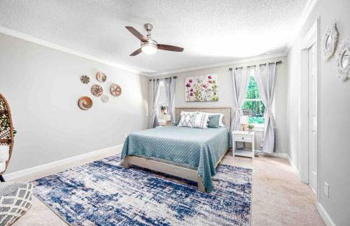 Cozy Boho Kildaire Farms Home- near Downtown - Foto 28