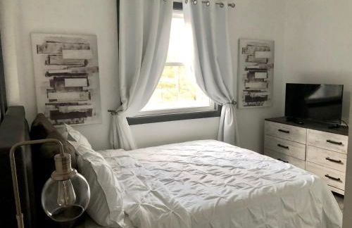 Amazing Poconos House . Sauna/Hot Tub/Private Pool - Foto 22