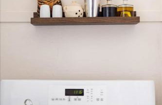 Bright & Cozy 2BR | Near Downtown, MSU & Hospitals - Foto 6
