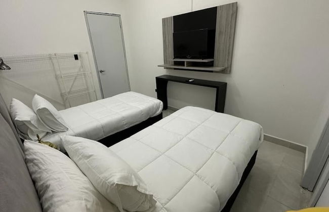 RIO HOTEL - Photo 11