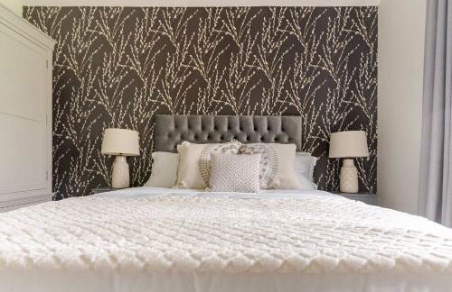 The Old Coach House - Hot Tub - Dorset - Photo 15