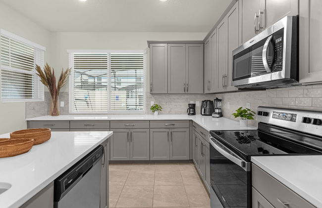 Upstay - Solara Resort Home w Pool BBQ Gamesroom - Foto 23