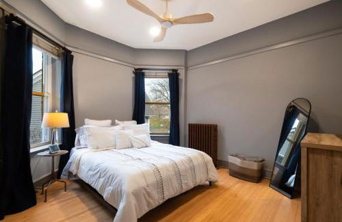 Elegant and Chic 2Bed 2Bath steps from the lake! - Foto 21