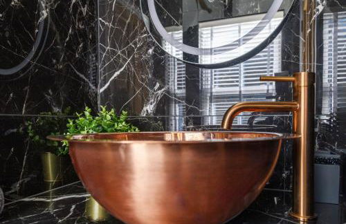 Paradise Boutique Deluxe - Leeds City Center - Steps to Ivy Asia - Foto 5