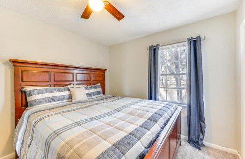 4 Mi to Dtwn Home with Deck and Yard in Wilson - Foto 8