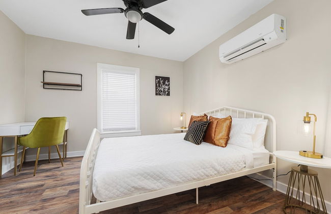 Uptown Cottage Manor - Foto 3