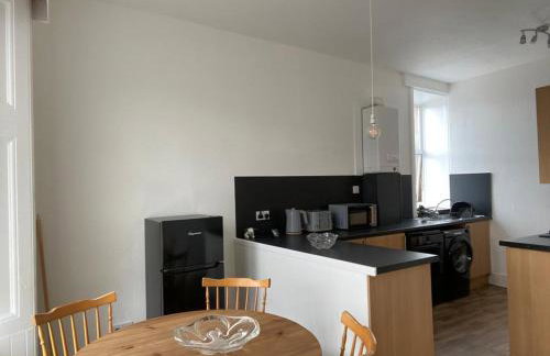 Spacious 3 bedroom apartment in Campbeltown centre - Foto 14
