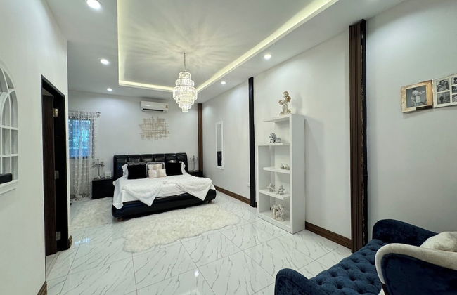 Huge Pool Villa with Private Lake - Foto 8