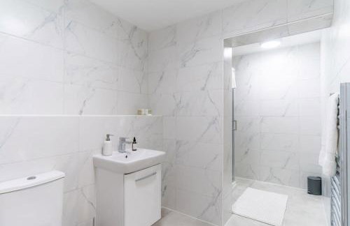 Contemporary 1 Bedroom Liverpool Apartment - Foto 15