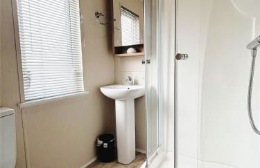 2 Lakeside, Luxury lodge with private garden & parking - Foto 3