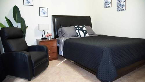 1 Min to University UTRGV 2BD 2BT town suite - Photo 4