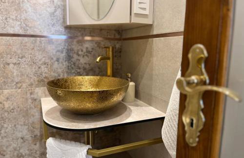 La Luna Royal Deluxe Luxury House with Pool & Jacuzzi, Bikes and Secured Parking - Photo 70