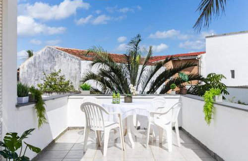 Linda Casa a 50m da Praia com Churrasqueira e Jardim - Photo 67