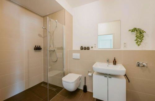 EXQUIS Luxus 2BR Apartment ETRO I Balcony I Family-friendly I Mercedes I Home Office - Foto 11