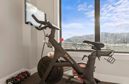 Mountain House PC, Snowy Lake Views Private Hot Tub, New Build, Jordanelle Lake! - Foto 9