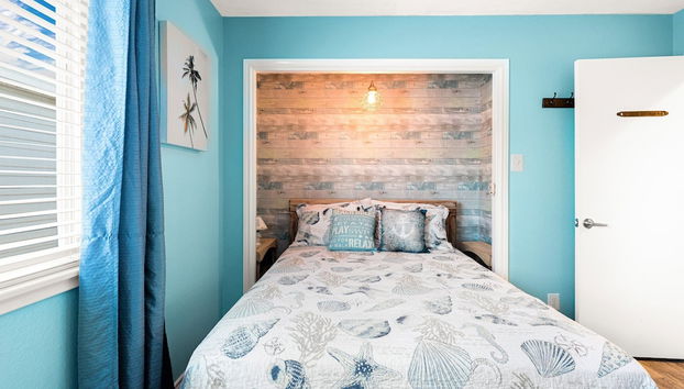 The Sandbar - Pet Friendly! Overlooking Community Pool! - Foto 4, Habitación