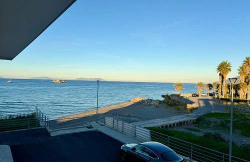 Gio's House - Photo 1