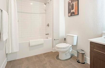 Landing Beautiful 2BD Gym Pool - Foto 17