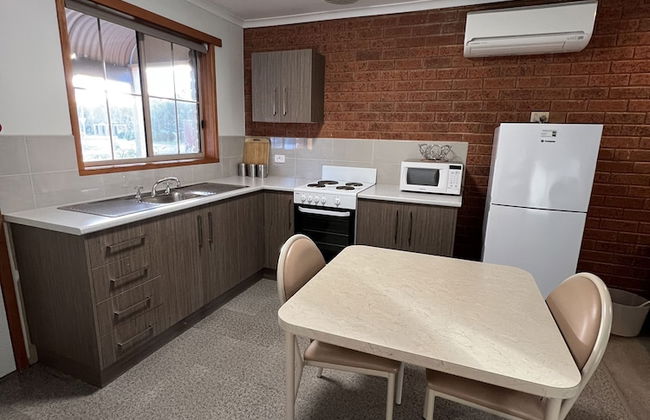 Greenways Holiday Units - Photo 5