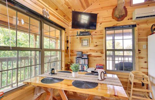 Cozy Lake Sardis Cabin with Stunning View! - Foto 7