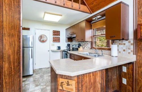 Mountaintop Views, Hot Tub, Deck, Fire Pit & WiFi - Foto 8