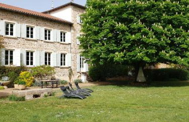 Séjour élégance et bien-être au CHATEAU de GRANDMONT - piscine et parc arboré au coeur du vignoble du Beaujolais - Foto 12