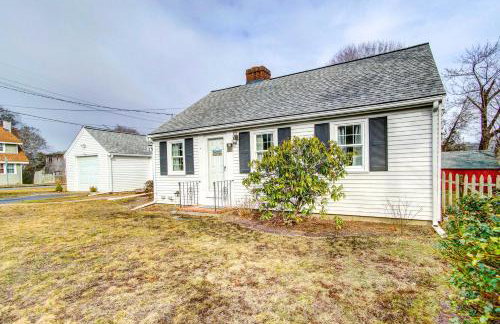 2 Mi to Beach Walkable Coastal Gem in Hyannis! - Photo 3