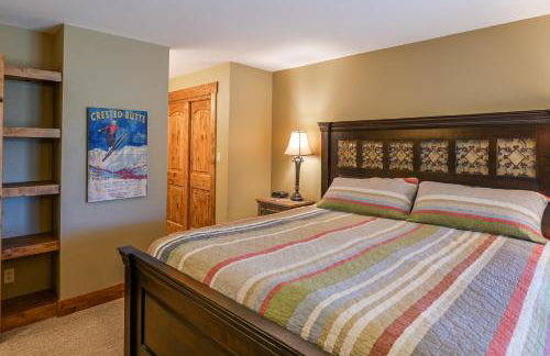 5th Floor 2BD 2BA Condo with Magnificent Views - Foto 20